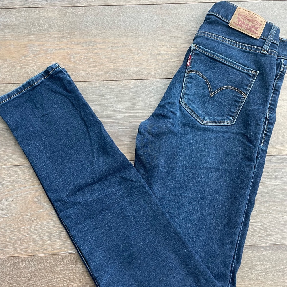 Women’s Levi’s 312 Jeans - Size 25